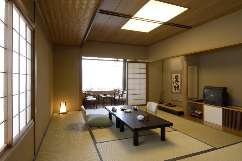 Miyajima Grand Hotel Arimoto Hatsukaichi Dalaman gambar